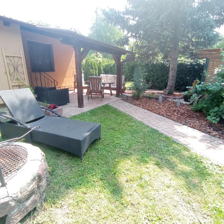 Rozsa Apartman Alsóörs 外观 照片